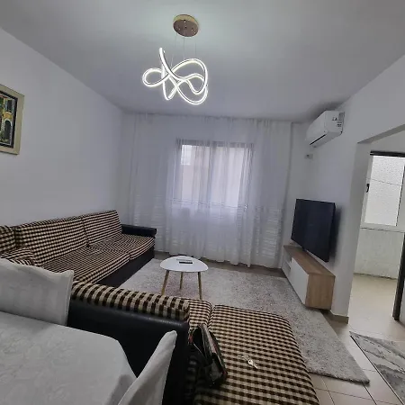 Modern Place-perfect Getaway تيرانا